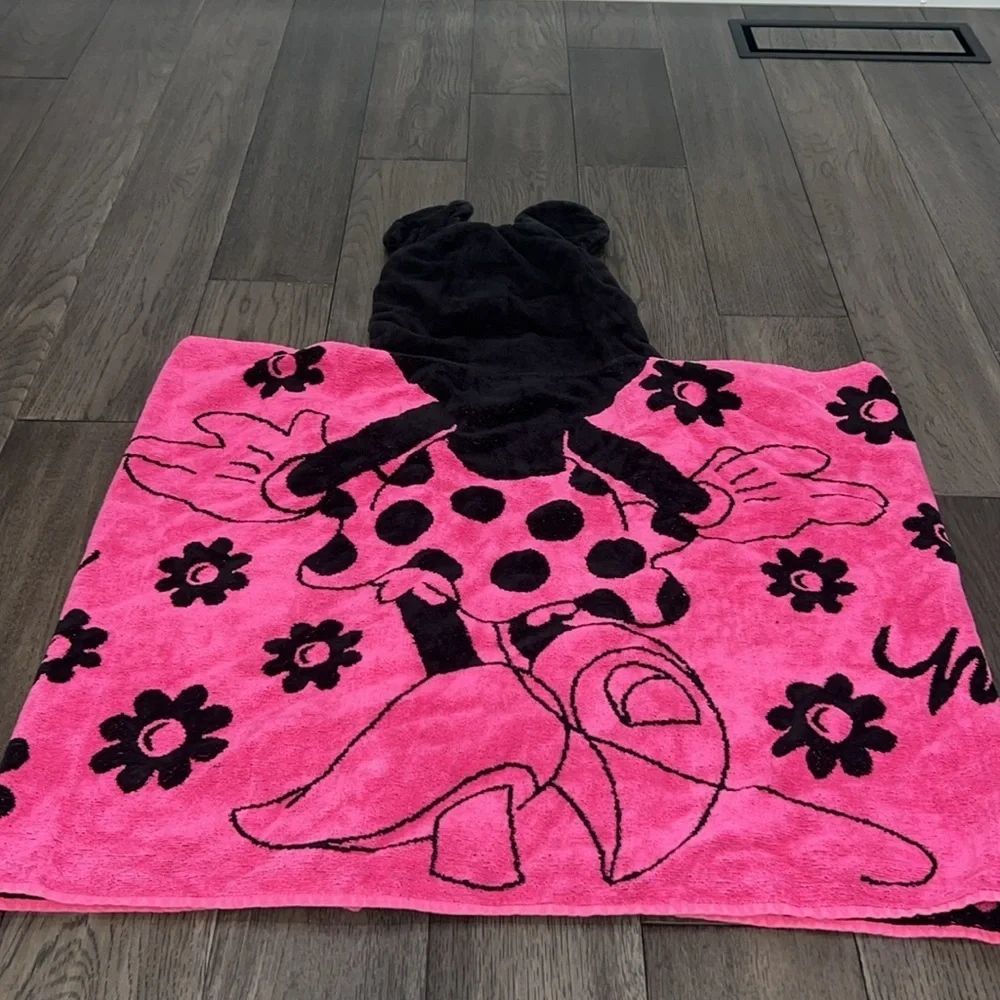 Hooded Minnie mouse baby/ infant and small kid bath or a swim towel